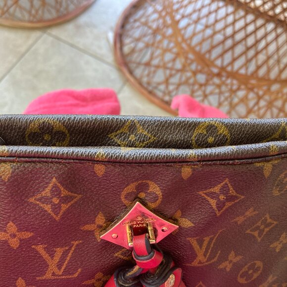 AUTHENTIC LOUIS VUITTON CROSSBODY REFURBISHED 80S BAG Pouch & Dustbag & Shopper - Picture 9 of 16